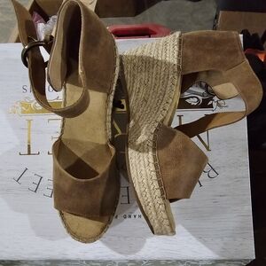 White mountain espadrille wedges size 8